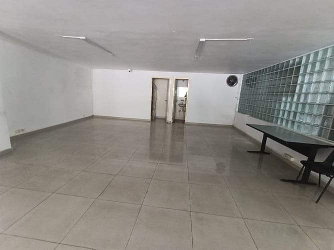 Oficina en arriendo en El Poblado, Medellín, 156 m² · foto 2 de 20