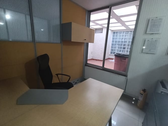 Oficina en arriendo en El Poblado, Medellín, 156 m² · foto 6 de 20