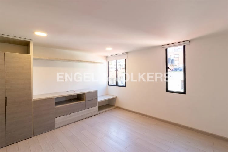 Apartamento de 2 alcobas en venta en Chico Norte, Bogotá, 111 m² · foto 8 de 10