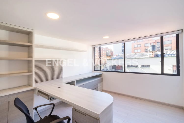 Apartamento de 2 alcobas en venta en Chico Norte, Bogotá, 111 m² · foto 6 de 10