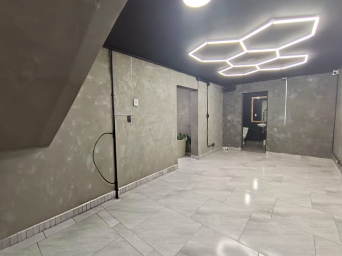 Local en arriendo en La Castellana, Medellín, 40 m² · foto 3 de 8