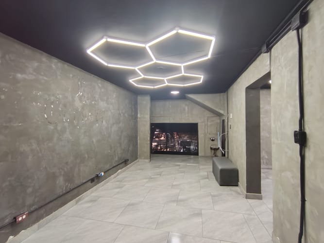 Local en arriendo en La Castellana, Medellín, 40 m² · foto 4 de 8