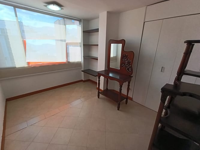 Apartamento de 3 alcobas en arriendo en Laureles, Medellín, 127 m² · foto 9 de 15