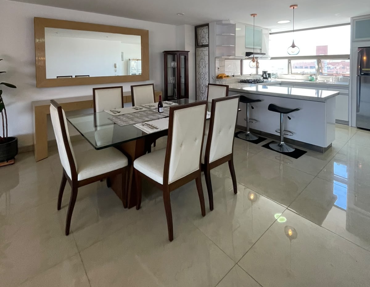 Apartamento en Arriendo en El Poblado, Medellín