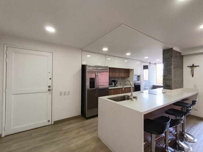 Apartamento de 3 alcobas en arriendo en El Poblado, Medellín, 144 m² · foto 9 de 19