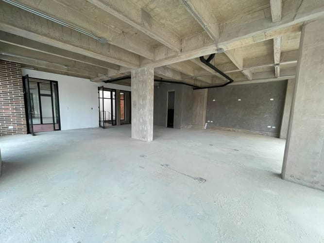 Local en arriendo en Belén, Medellín, 90 m² · foto 2 de 15