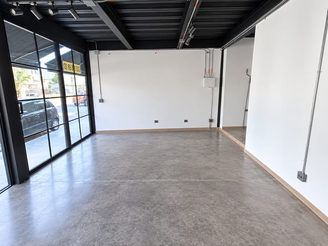 Local en arriendo en Laureles, Medellín, 24 m² · foto 7 de 8