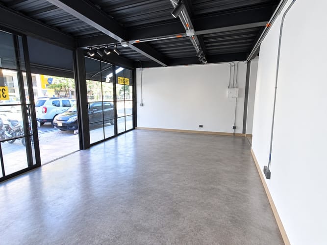Local en arriendo en Laureles, Medellín, 24 m² · foto 8 de 8