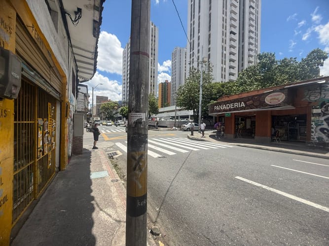 Local en arriendo en Bombona No.1, Medellín, 20 m² · foto 8 de 14