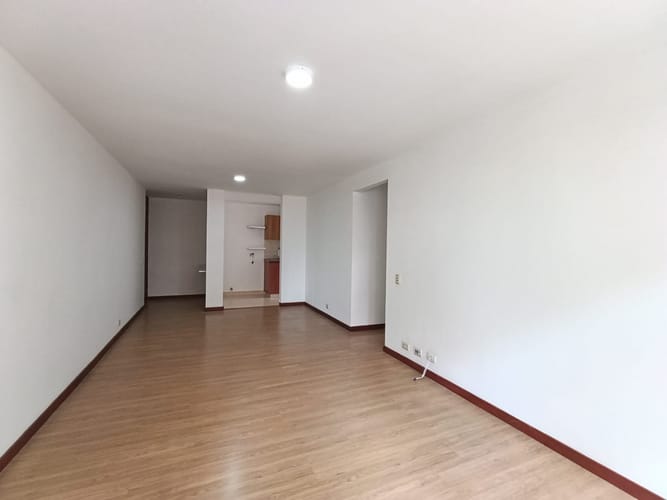 Apartamento de 3 alcobas en arriendo en El Poblado, Medellín, 89 m² · foto 2 de 16