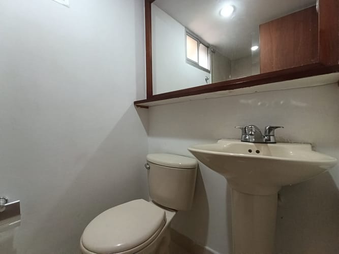 Apartamento de 3 alcobas en arriendo en El Poblado, Medellín, 89 m² · foto 10 de 16