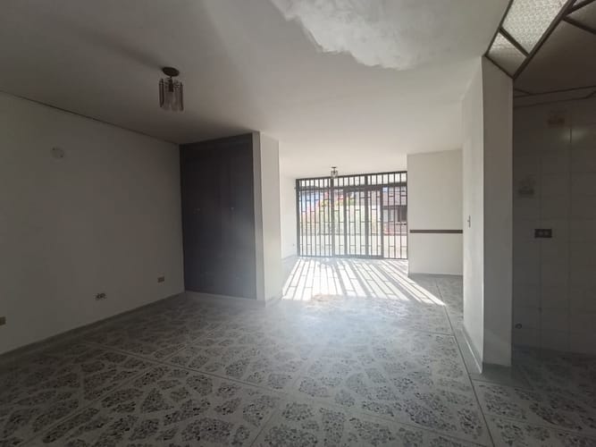 Casa de 4 alcobas en arriendo en Villa Del Socorro, Medellín, 160 m² · foto 15 de 20