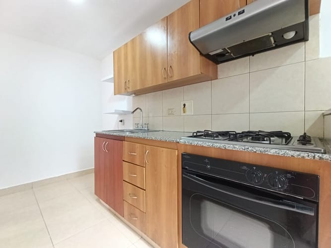 Apartamento de 3 alcobas en arriendo en El Poblado, Medellín, 89 m² · foto 13 de 16