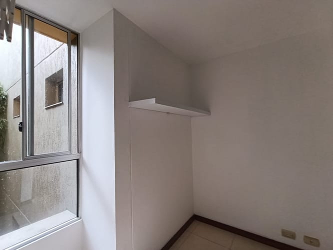 Apartamento de 3 alcobas en arriendo en El Poblado, Medellín, 89 m² · foto 14 de 16