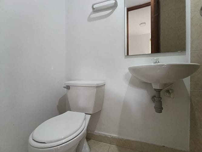 Apartamento de 3 alcobas en arriendo en El Poblado, Medellín, 89 m² · foto 15 de 16