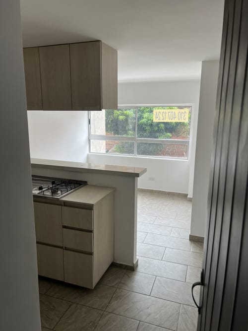 Apartamento de 2 alcobas en arriendo en Cristobal, Medellín, 39 m² · foto 7 de 8