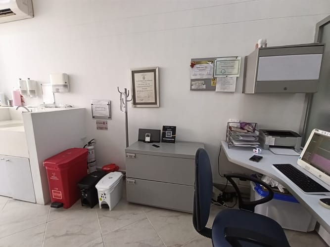 Consultorio en arriendo en El Poblado, Medellín, 45 m² · foto 5 de 13