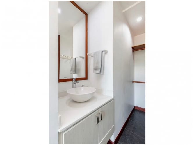 Apartaestudio en venta en Las Lomas No.1, Medellín, 35 m² · foto 14 de 24