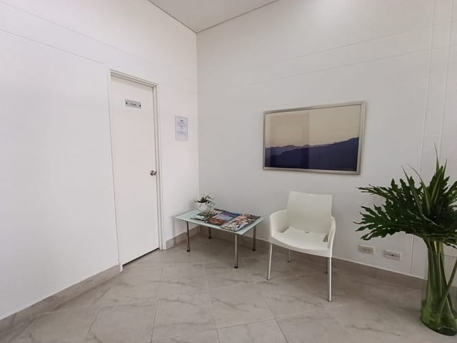 Consultorio en arriendo en El Poblado, Medellín, 45 m² · foto 9 de 13