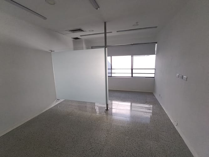 Consultorio en arriendo en El Poblado, Medellín, 30 m² · foto 5 de 13