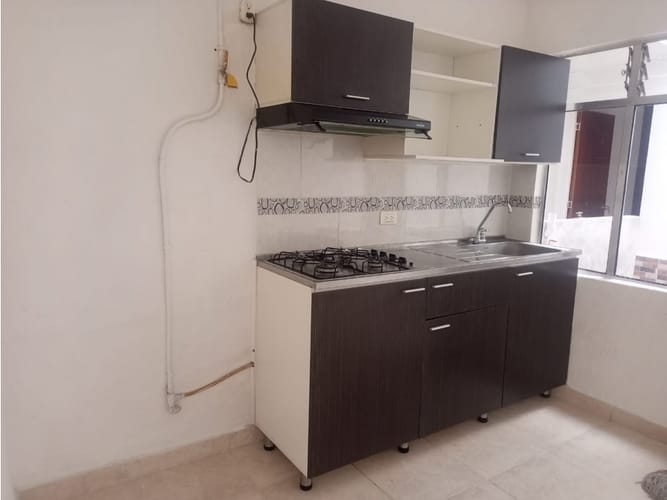 Apartamento de 3 alcobas en arriendo en Las Palmeras, Envigado, 120 m² · foto 3 de 12