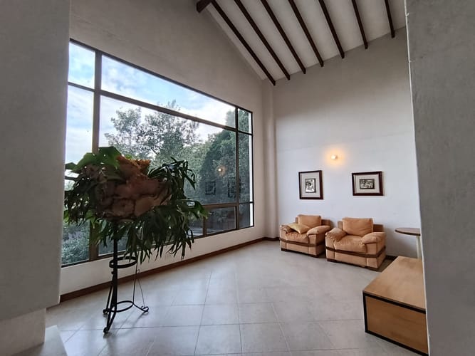 Casa de 4 alcobas en arriendo en Loma Del Escobero, Envigado · foto 9 de 20