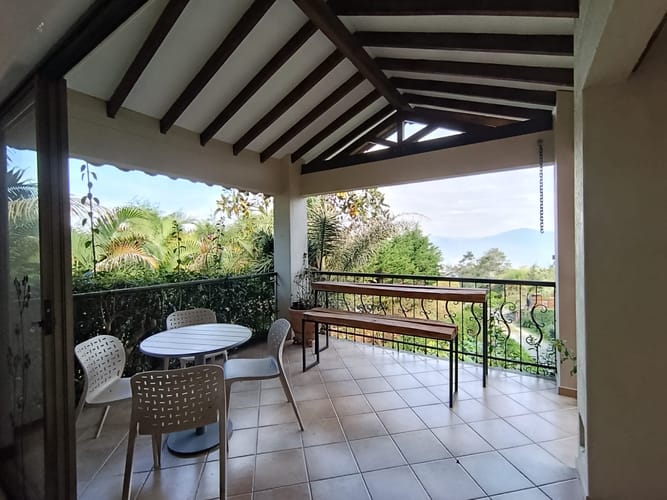 Casa de 4 alcobas en arriendo en Loma Del Escobero, Envigado · foto 10 de 20