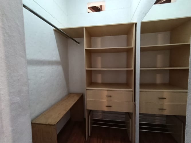 Casa de 4 alcobas en arriendo en Loma Del Escobero, Envigado · foto 18 de 20