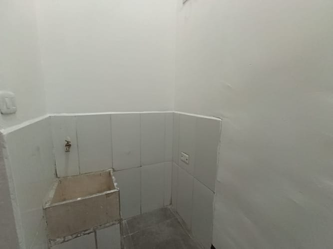 Local en arriendo en Guayaquil, Medellín, 25 m² · foto 5 de 15