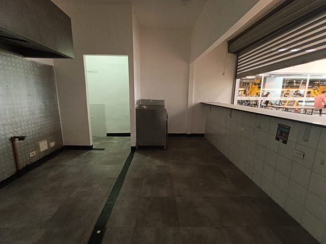 Local en arriendo en Guayaquil, Medellín, 25 m² · foto 9 de 15