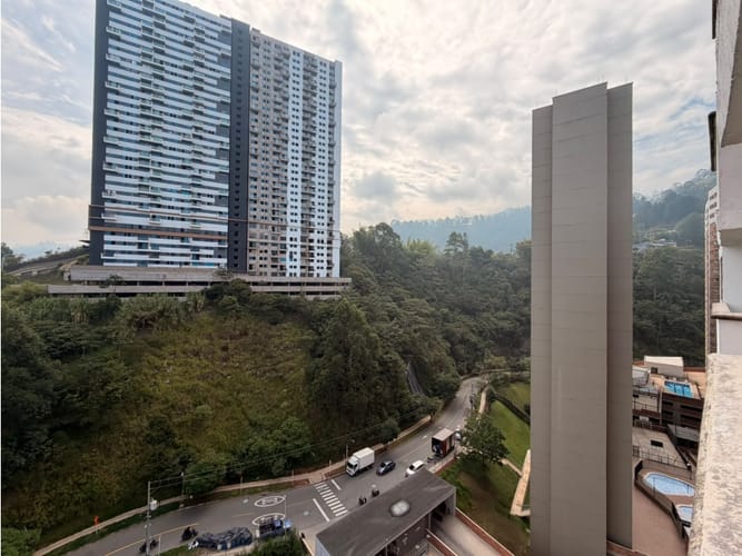 Apartamento de 3 alcobas en venta en San Jose, Sabaneta, 55 m² · foto 5 de 24