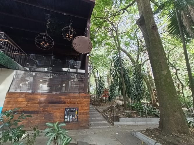 Local en arriendo en El Poblado, Medellín, 346 m² · foto 2 de 20