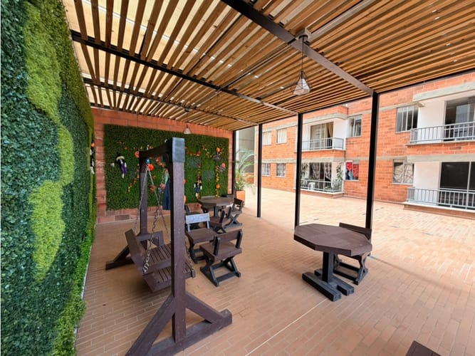 Apartamento de 3 alcobas en venta en San Jose, Sabaneta, 55 m² · foto 21 de 24