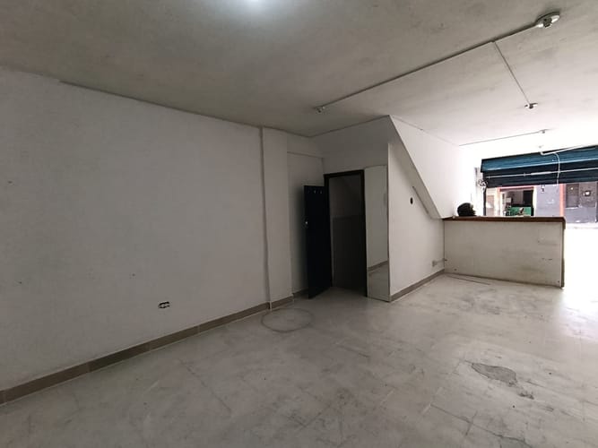 Local en arriendo en La Candelaria, Medellín, 50 m² · foto 4 de 10