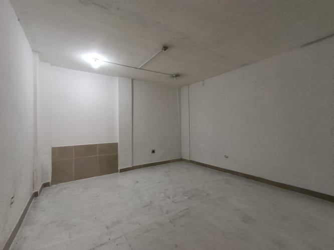 Local en arriendo en La Candelaria, Medellín, 50 m² · foto 7 de 10