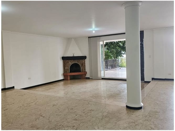 Casa de 5 alcobas en venta en El Tesoro, Medellín, 420 m² · foto 4 de 24
