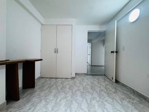 Apartamento de 3 alcobas en arriendo en Altos Del Poblado, Medellín, 77 m² · foto 15 de 24