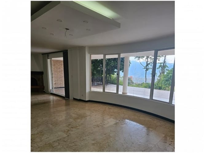 Casa de 5 alcobas en venta en El Tesoro, Medellín, 420 m² · foto 6 de 24