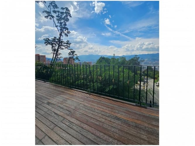 Casa de 5 alcobas en venta en El Tesoro, Medellín, 420 m² · foto 22 de 24