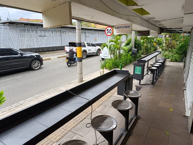 Local en arriendo en Laureles, Medellín, 40 m² · foto 3 de 12