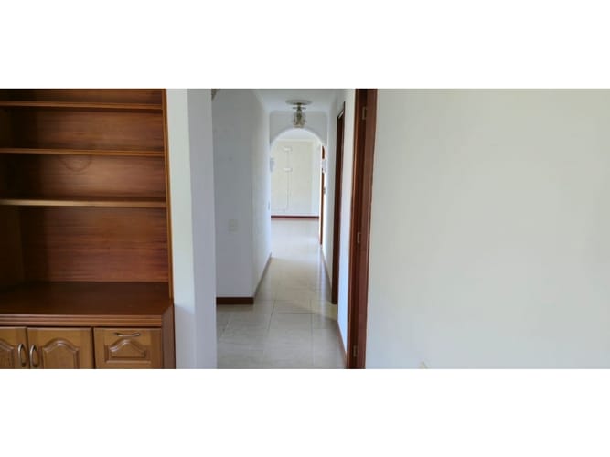 Apartamento de 3 alcobas en venta en La Castellana, Medellín, 125 m² · foto 8 de 24