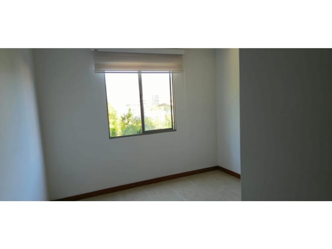 Apartamento de 3 alcobas en venta en La Castellana, Medellín, 125 m² · foto 9 de 24