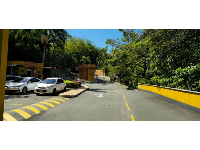 Apartamento de 3 alcobas en venta en La Castellana, Medellín, 125 m² · foto 14 de 24