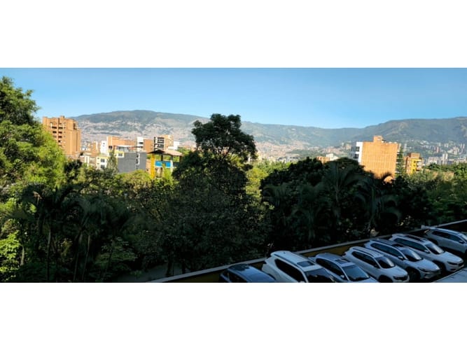 Apartamento de 3 alcobas en venta en La Castellana, Medellín, 125 m² · foto 18 de 24