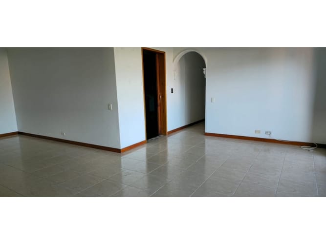 Apartamento de 3 alcobas en venta en La Castellana, Medellín, 125 m² · foto 24 de 24