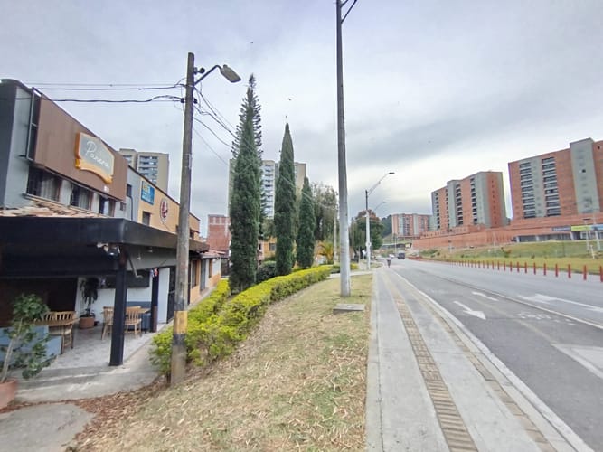 Local en arriendo en Centro, Rionegro, 100 m² · foto 2 de 19