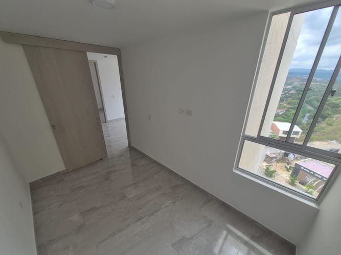 Apartamento de 3 alcobas en arriendo en El Malecón, Girón, 65 m² · foto 3 de 18