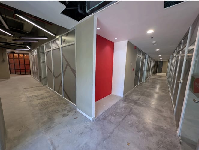Local en arriendo en El Poblado, Medellín, 503 m² · foto 3 de 7