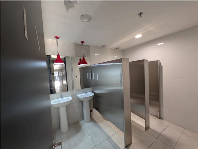 Local en arriendo en El Poblado, Medellín, 503 m² · foto 6 de 7