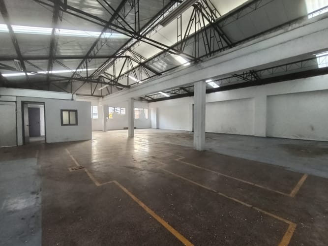 Bodega en arriendo en El Poblado, Medellín, 270 m² · foto 2 de 15